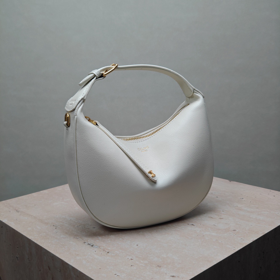 Celine 25ss Lulu Shoulder Bags Size 24*21*5cm