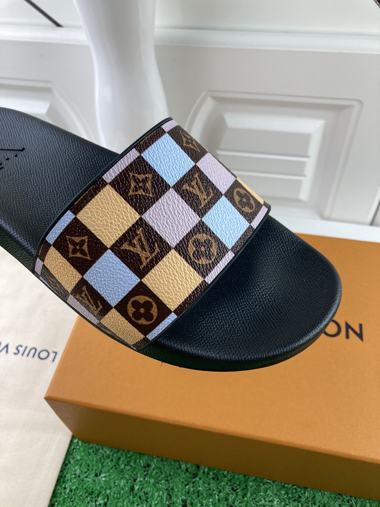 Louis Vuitton 2024ss Candy Series Slippers Size 36-45