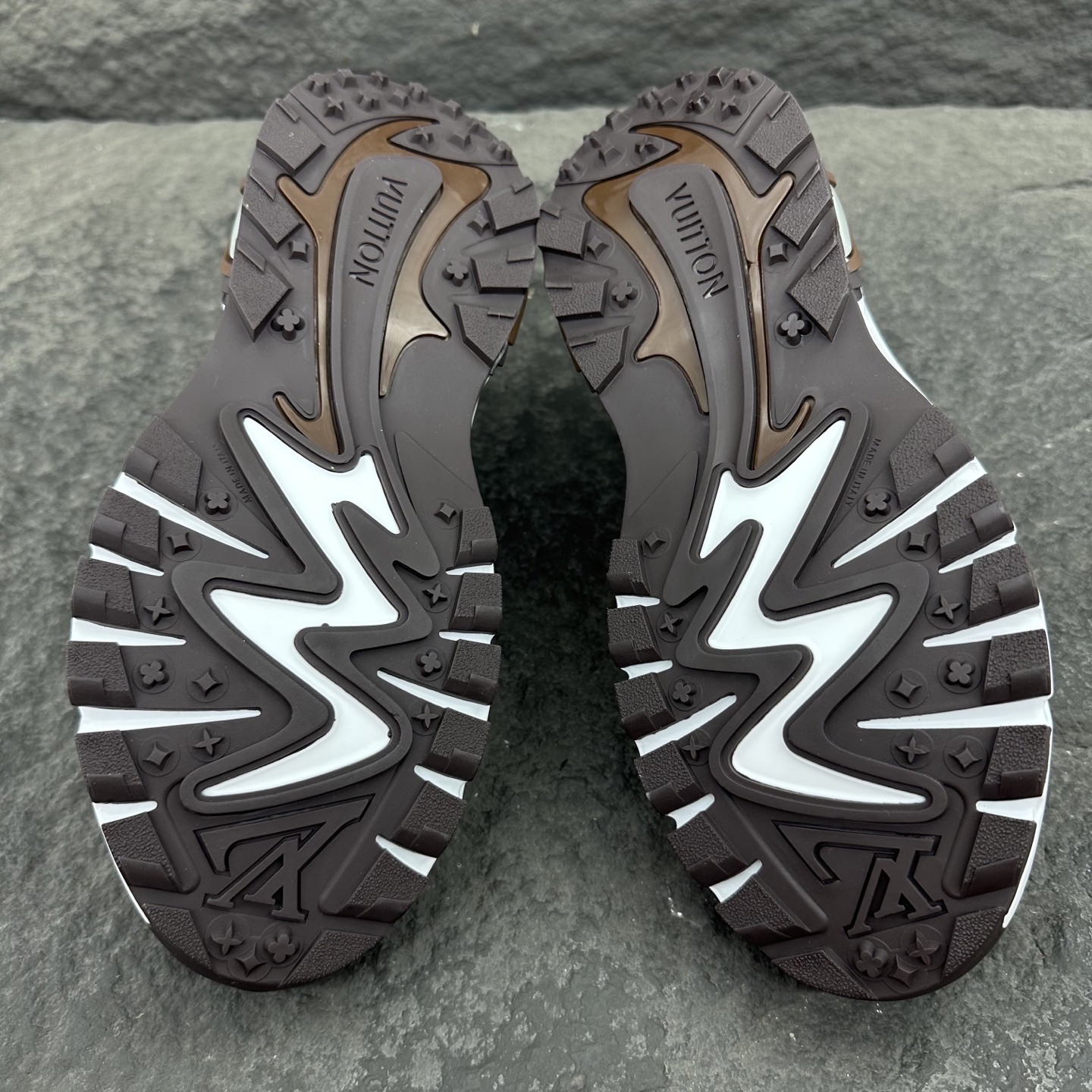 Louis Vuitton LV Runner Tatic Sneaker Size 38-46