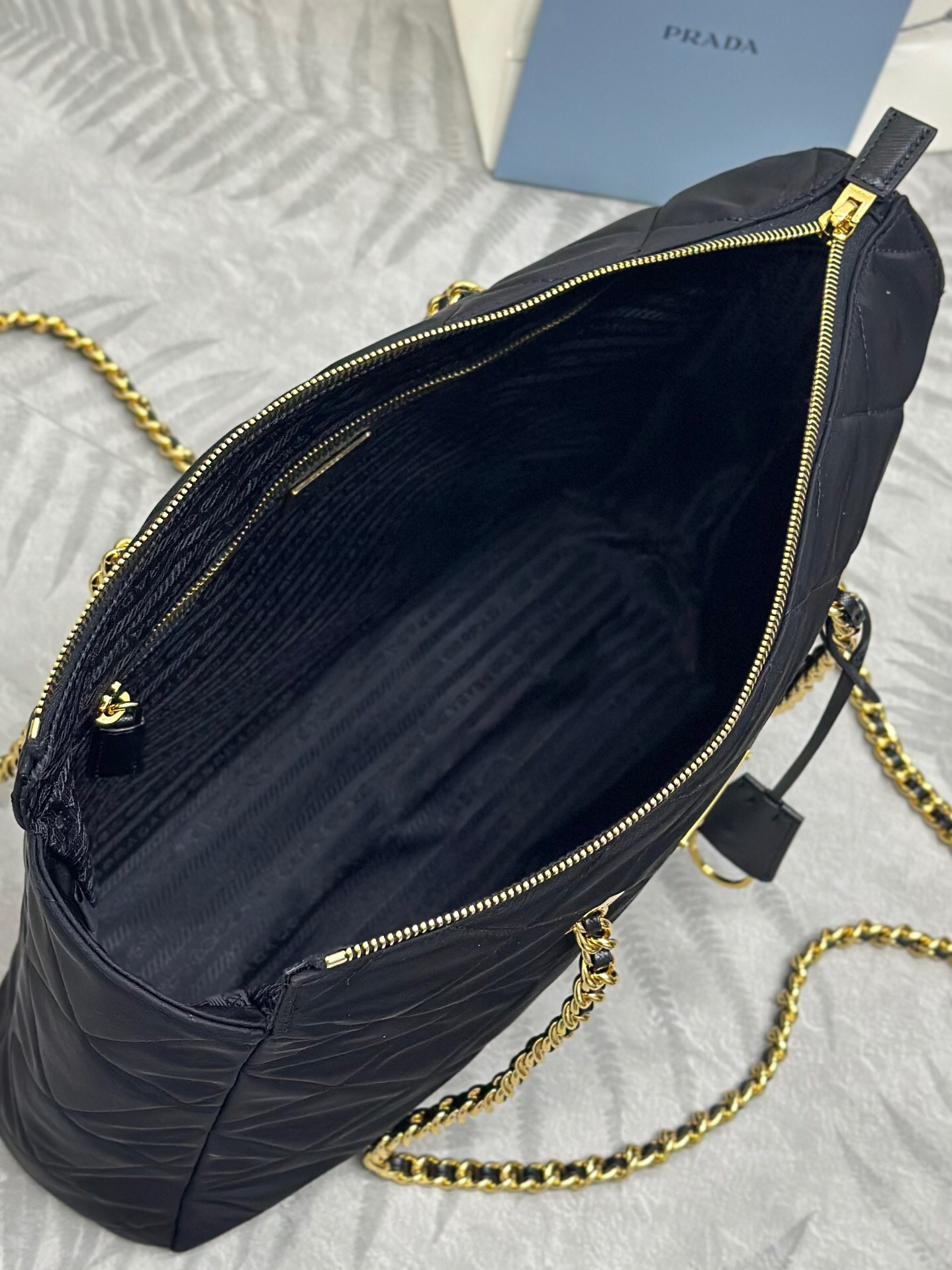 Prada 1BG467 Re-Edition 1995 Chaîne large Re-Nylon bag Size 35*25*9cm