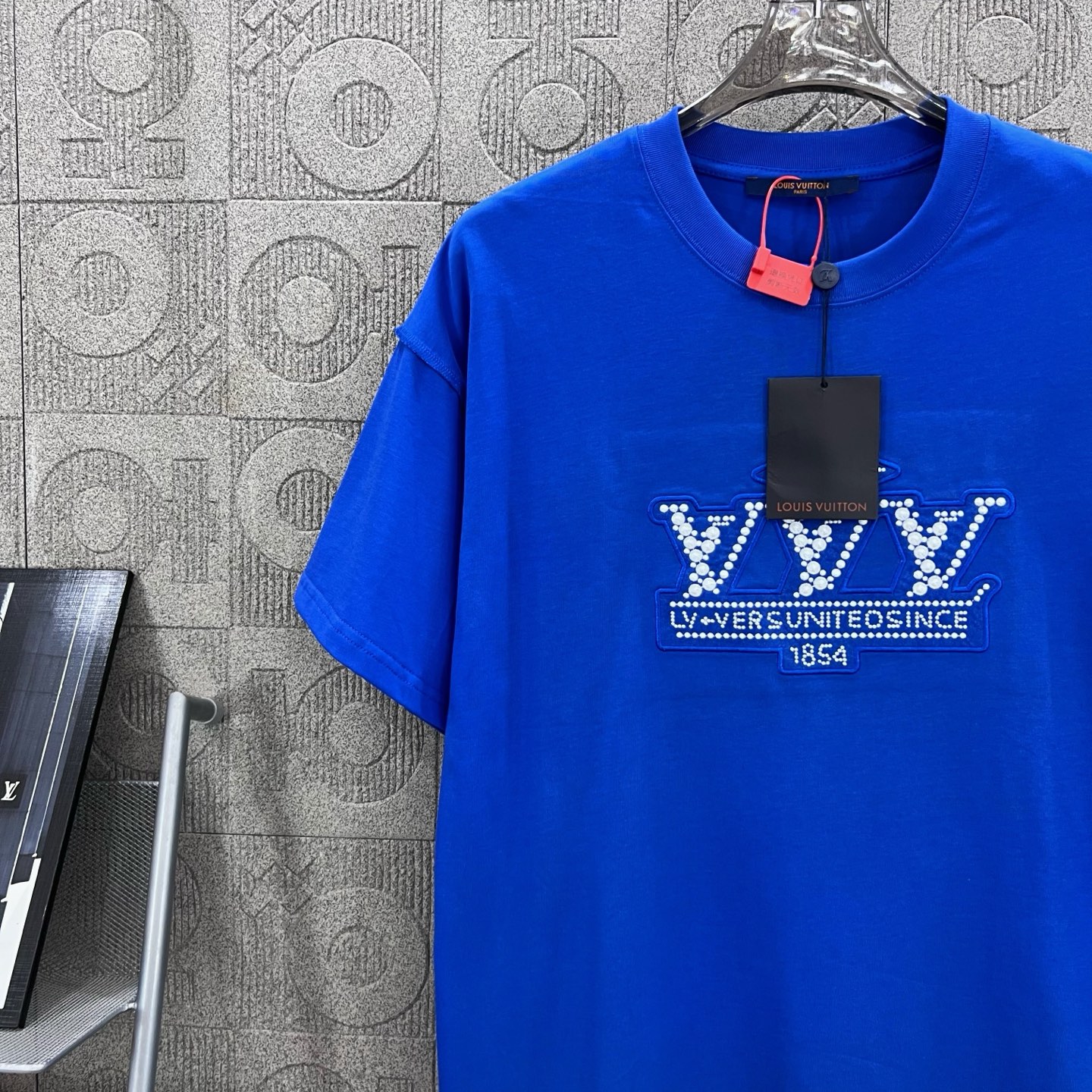 Louis Vuitton T Shirt  Embroider Logo Size XS-L
