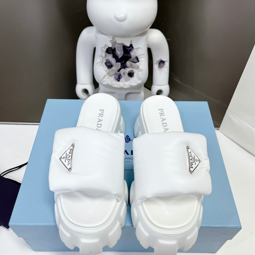 Prada Soft Padded Leather Slippers Size 35-41 2-Color