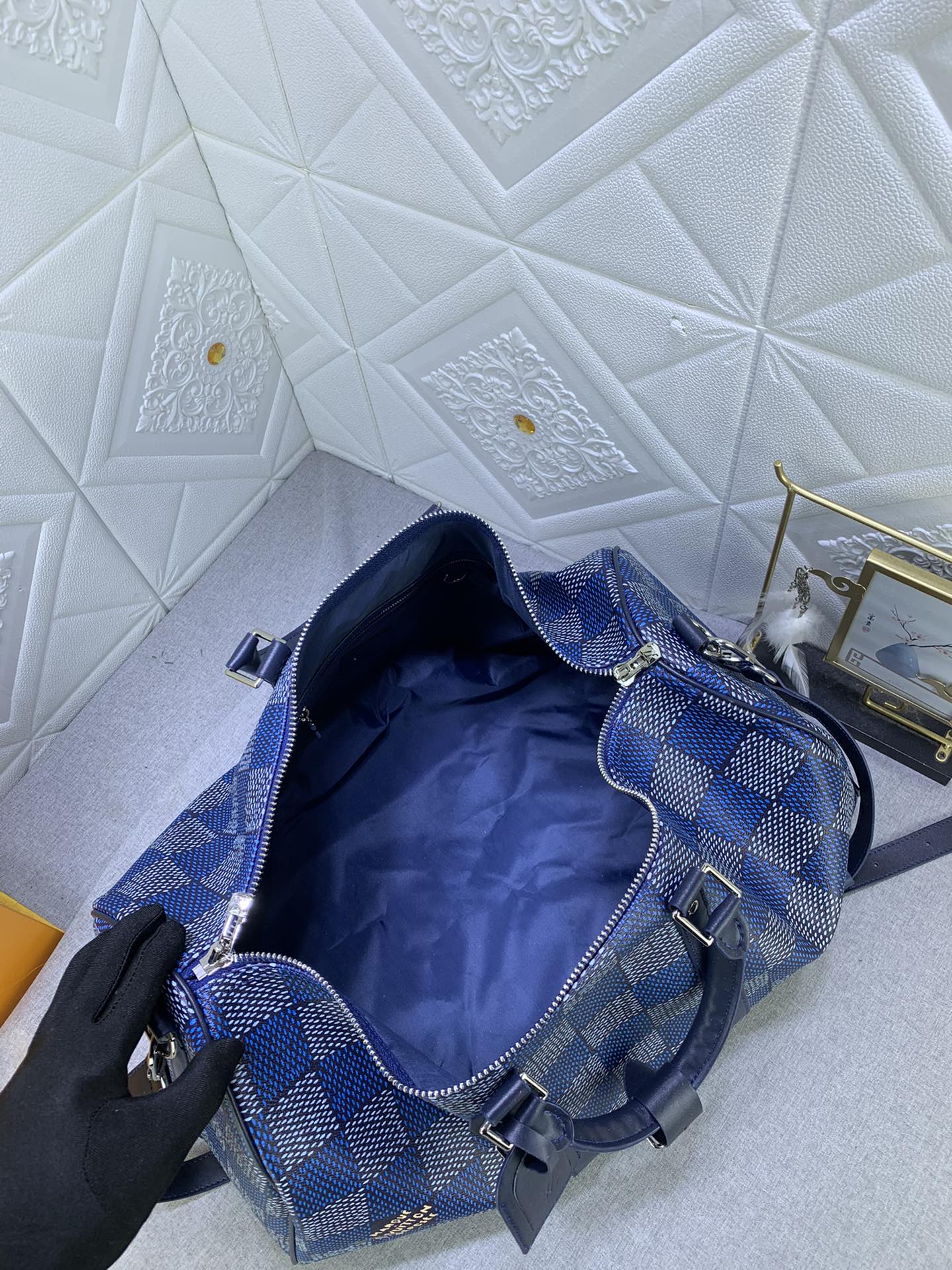 Louis Vuitton M46081 Keepall Bandoulière 50 Travel Bags Size 50*29*23cm