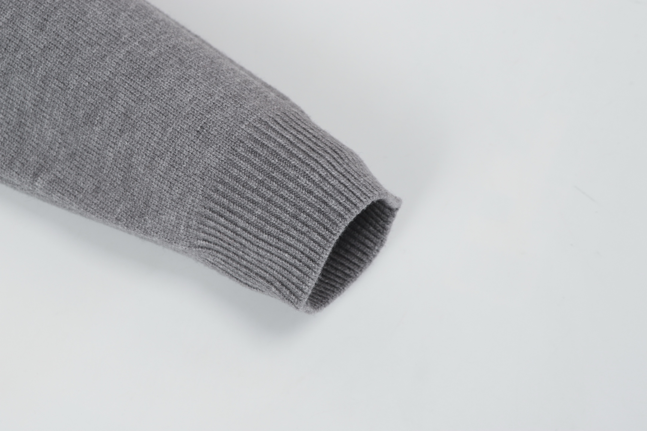 Burberry Unisex Sweatshirt Size S-L