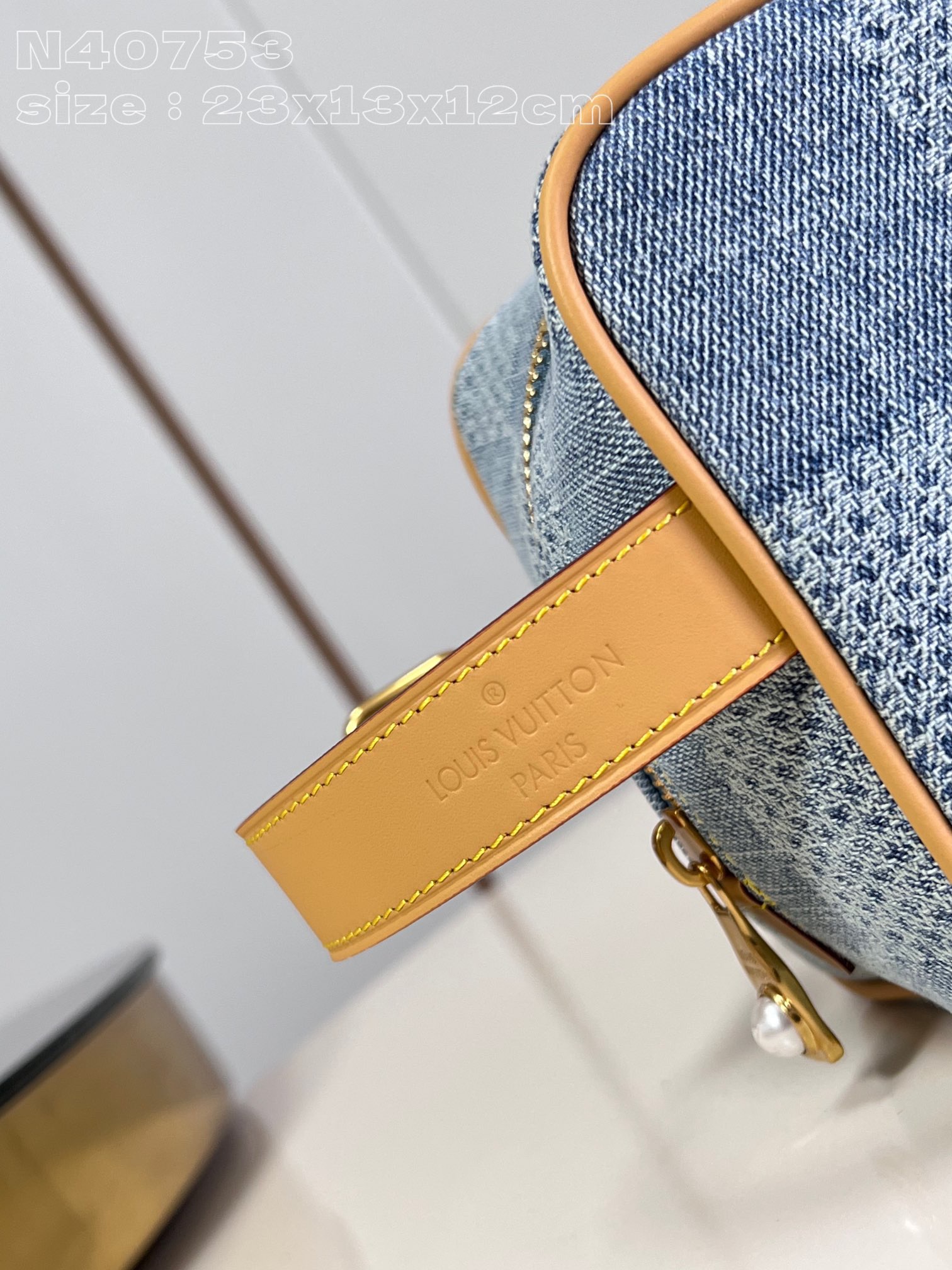 Louis Vuitton N40753 Locker Dopp Kit Bags Size 23*13*12cm