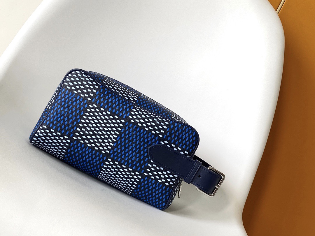 Louis Vuitton N40747 Locker Dopp Kit Bags Size 23*13*12cm