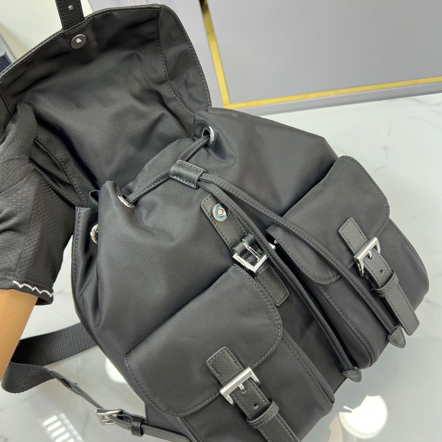 Prada 1BZ677 Re-Nylon Backpack Size 28*23.5*12cm