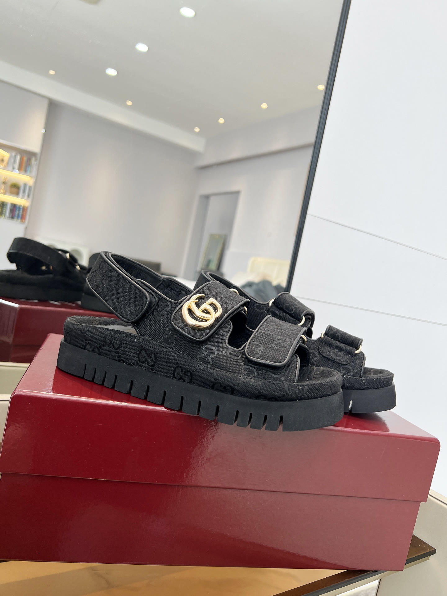 Gucci Women Thick soled Sandals Size 35-41