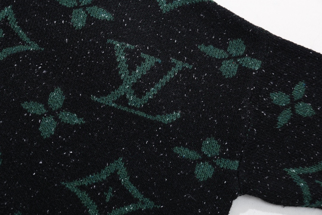 Louis Vuitton Unisex Sweatshirt Size S-XL