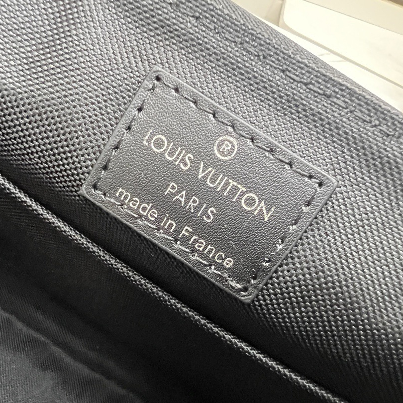 Louis Vuitton N42710 District Men Bags Size 26*20*7cm