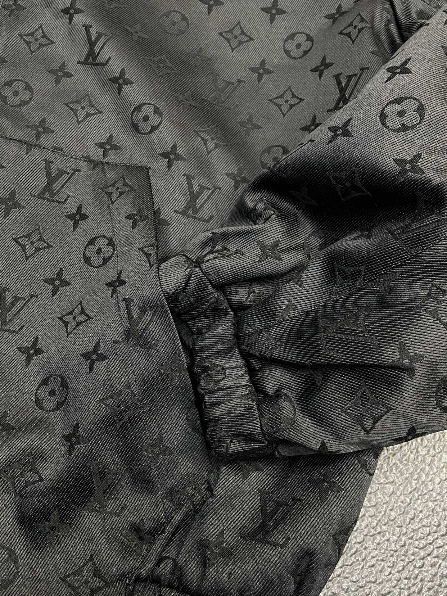 Louis Vuitton Unisex Jacket Size M-XXXL