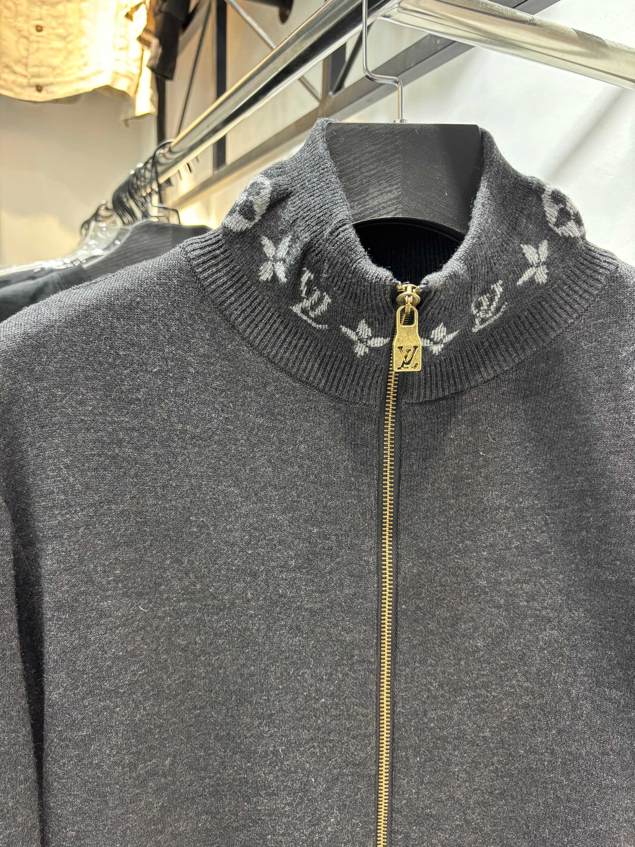 Louis Vuitton Unisex Jacket Size S-XL