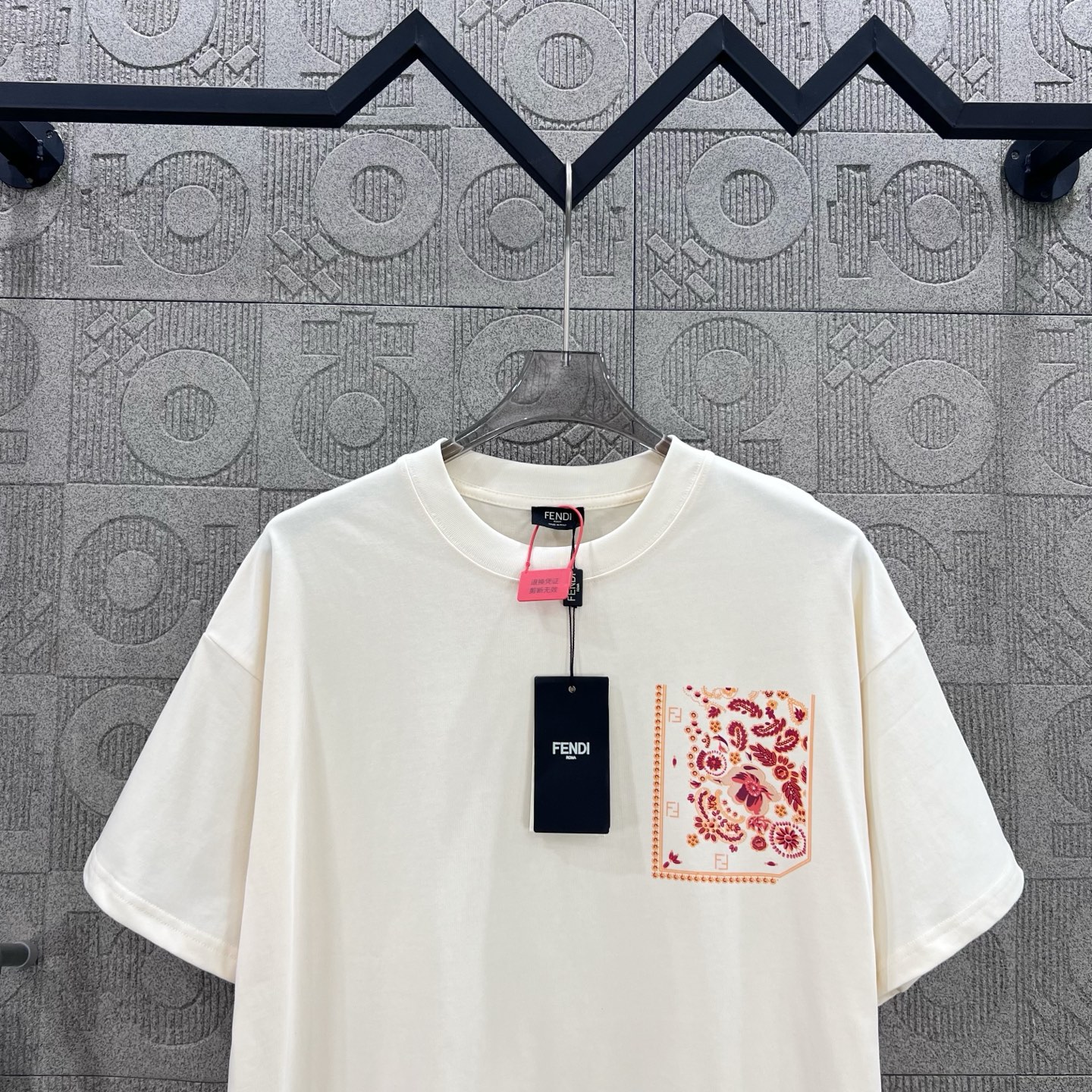 Fendi T Shirt  Embroider Logo Size XS-L