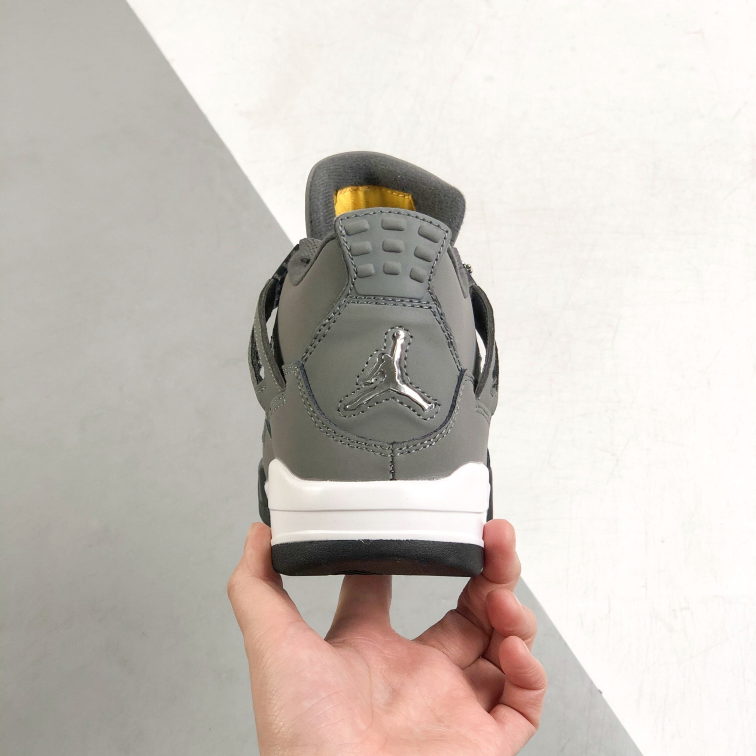 Nike Air Jordan 4 Sneakers Shoes Gr. 36-46