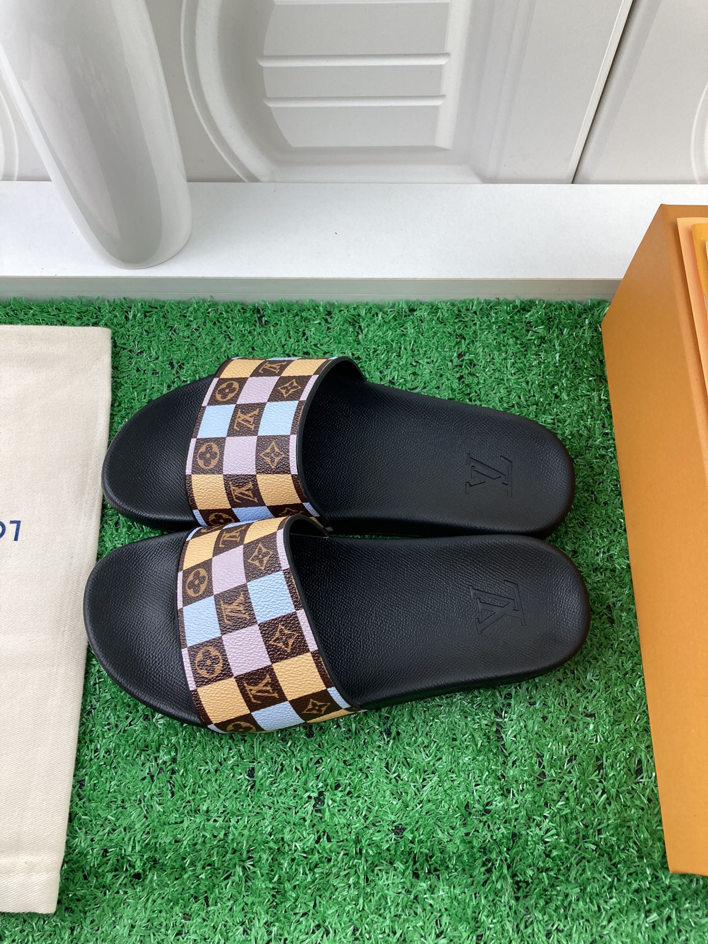 Louis Vuitton 2024ss Candy Series Slippers Size 36-45