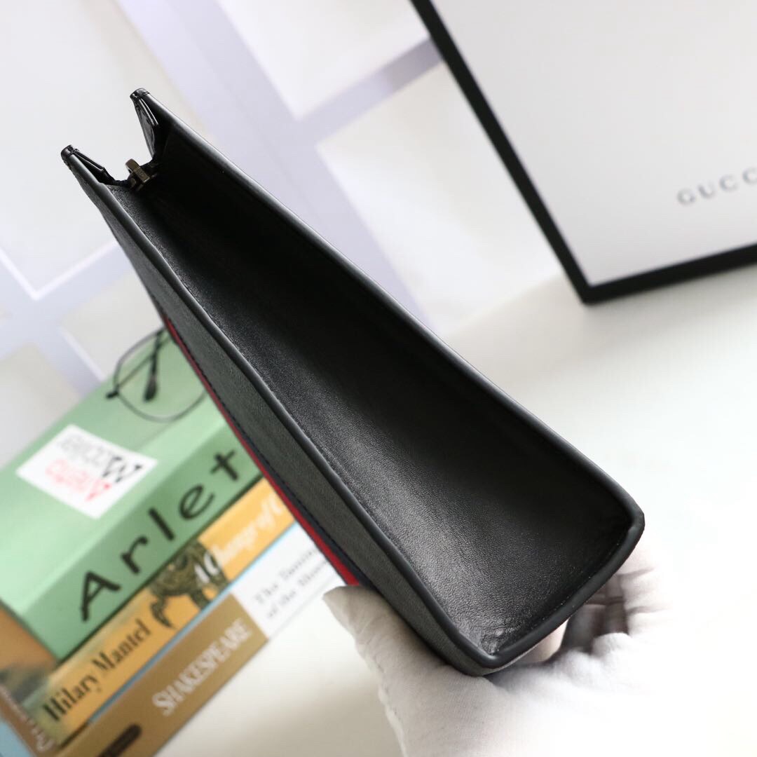 Gucci New GG Supreme Pouch Size 26*20*6cm Style 475316