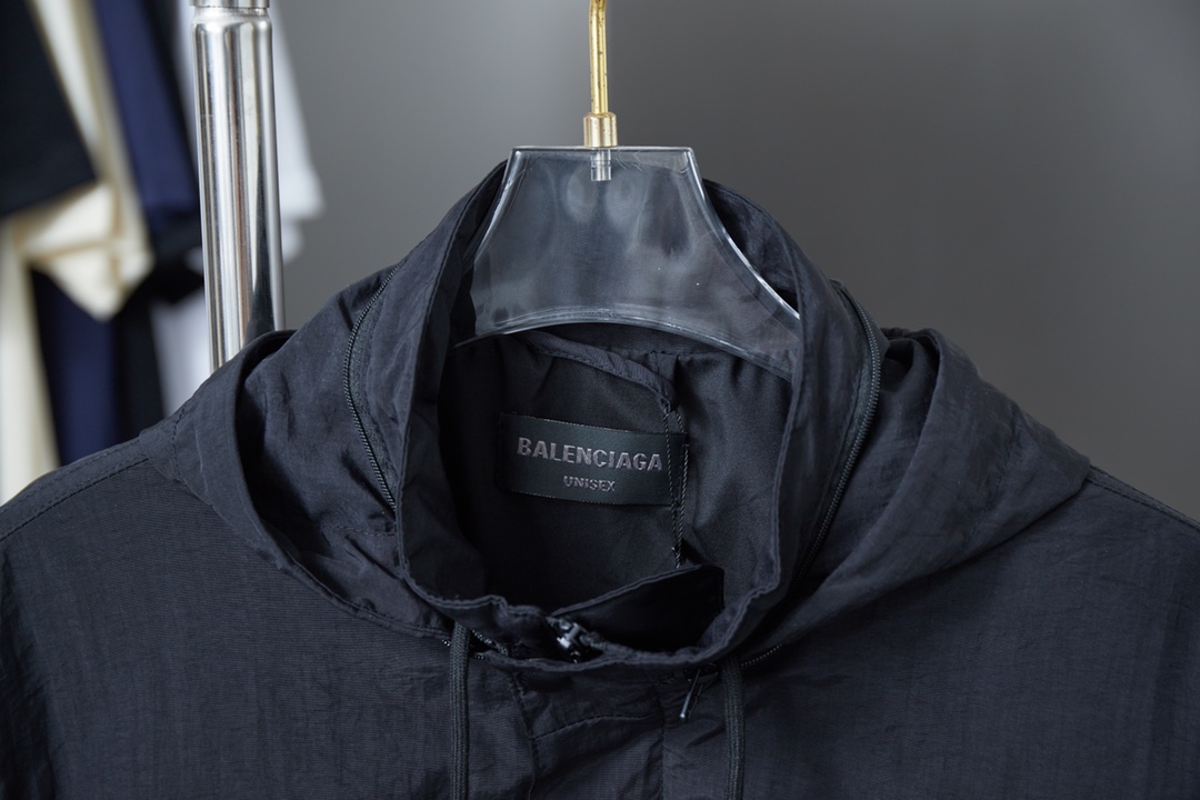 Balenciaga Waterproof jacket Size S-XL