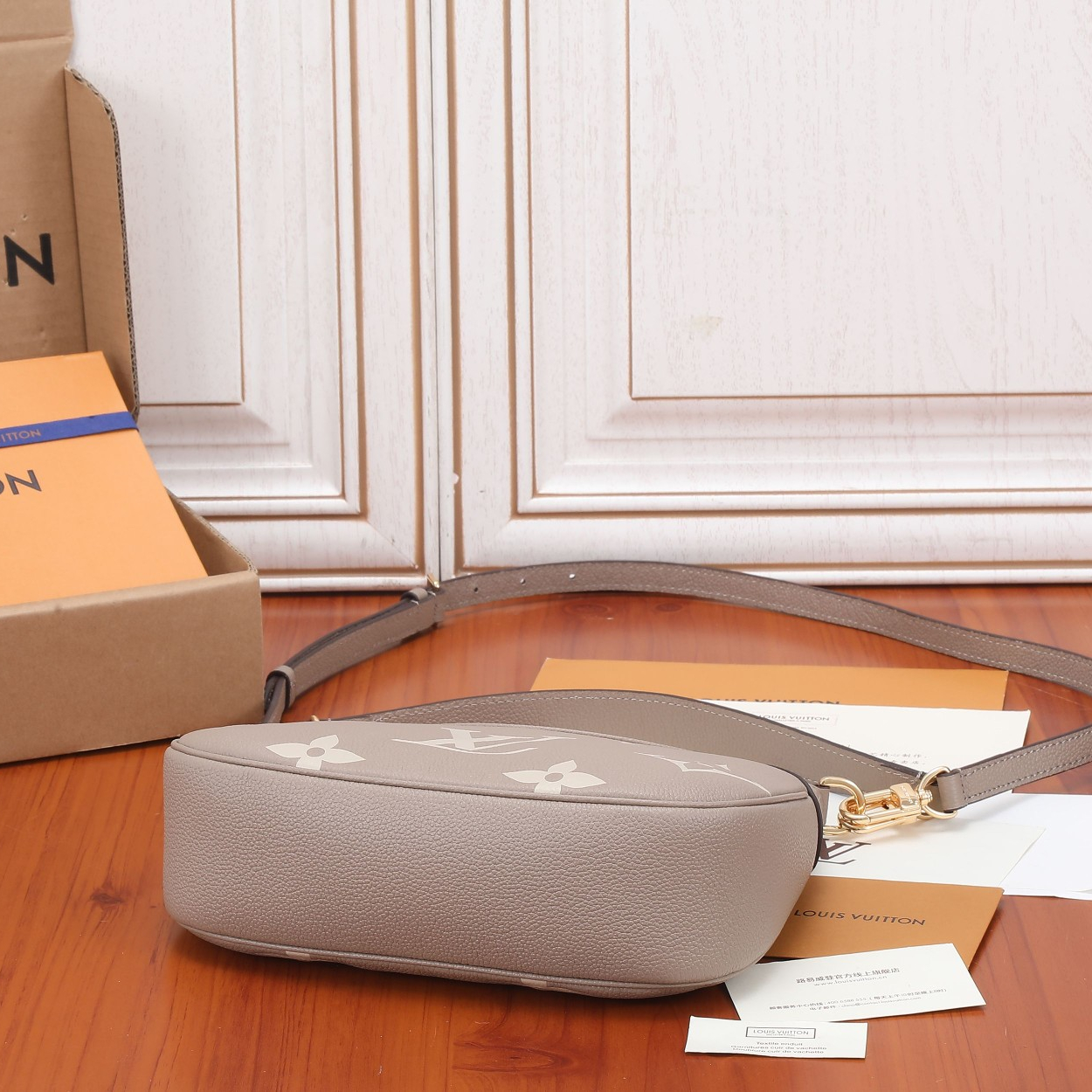 Louis Vuitton M46112 Bagatelle Women Bags Size 22*14*9cm