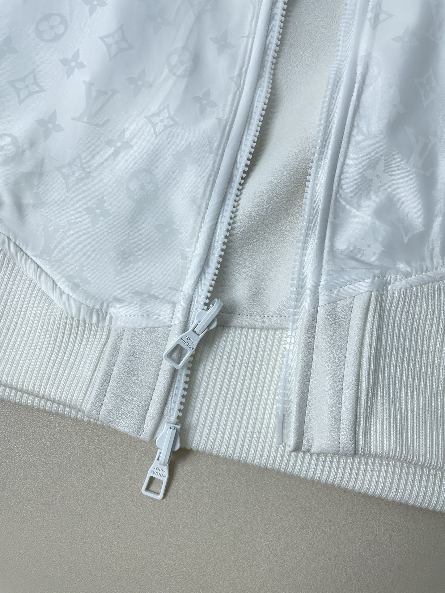 Louis Vuitton Unisex Jacket Size S-L