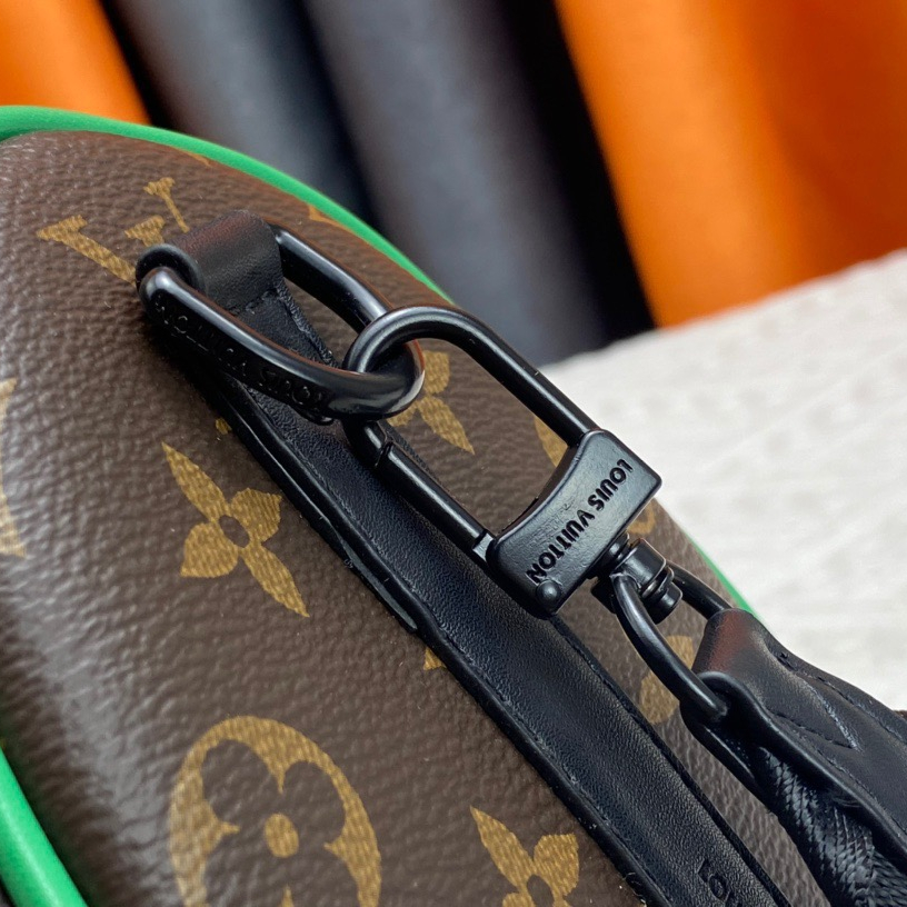 Louis Vuitton Keepall Bandoulière 25 Bags for Men