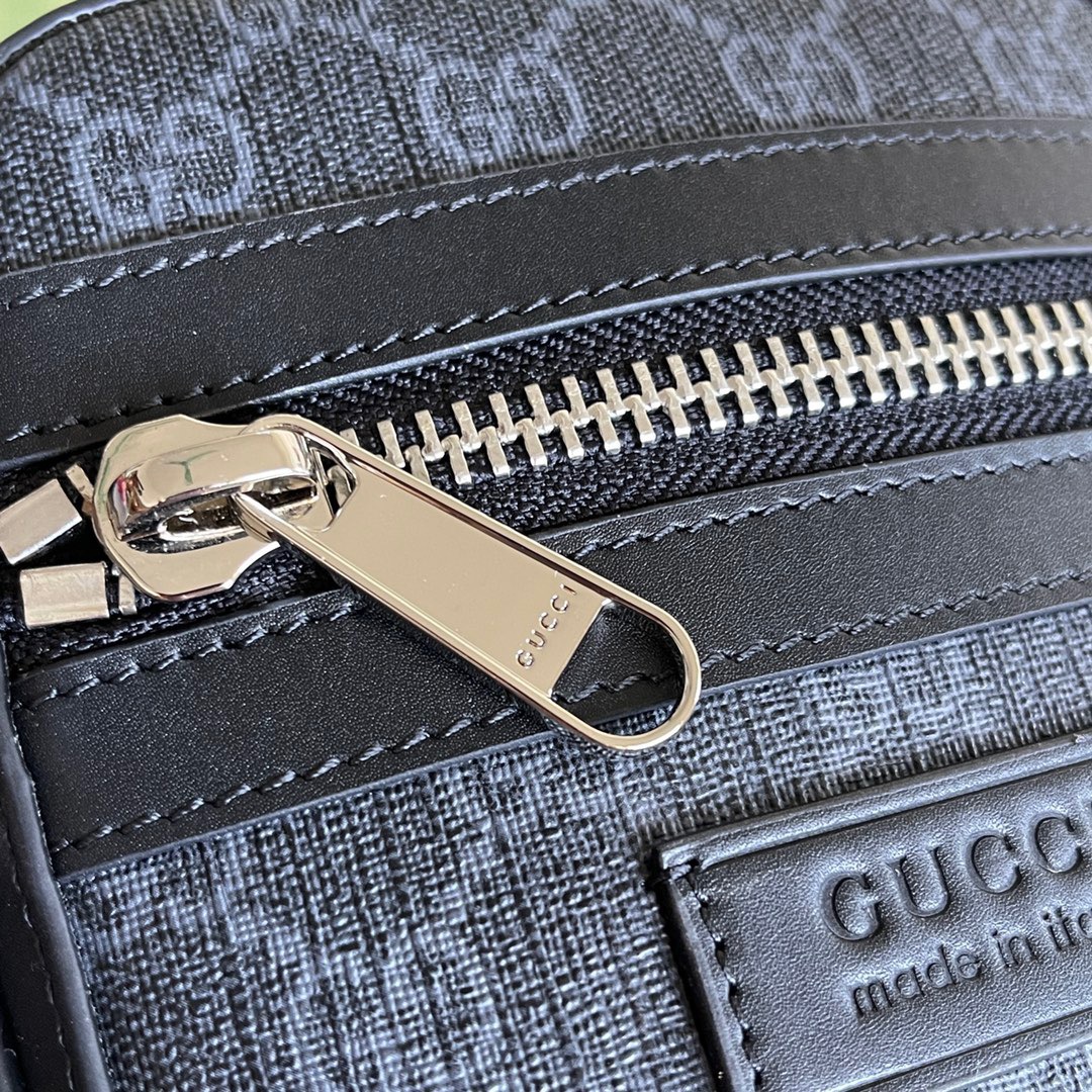 Gucci GG Supreme Black Messenger Bags for Men Size 18*14.5*6cm