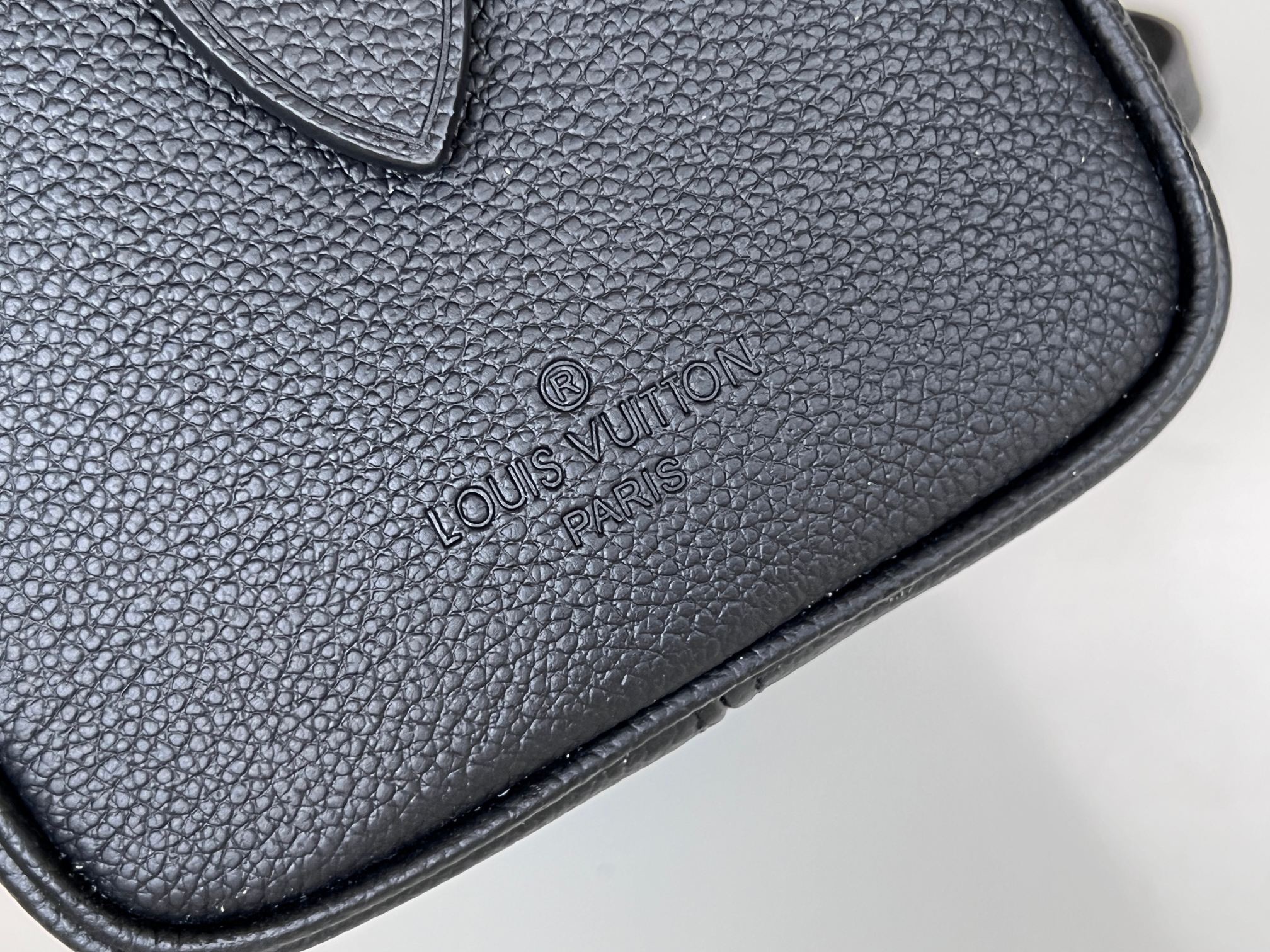 Louis Vuitton M58953 Speedy Women Bags Size 20.5*13.5*12cm