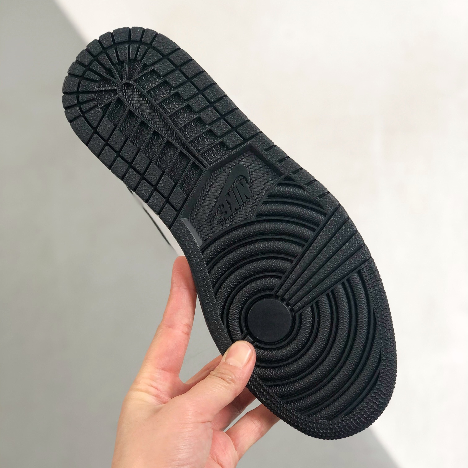 Nike Air Jordan 1 High Top Sneakers Shoes Gr. 36-46