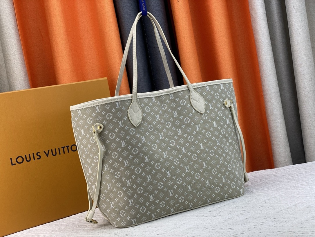 Louis Vuitton Shopping Bags 31*28*14cm
