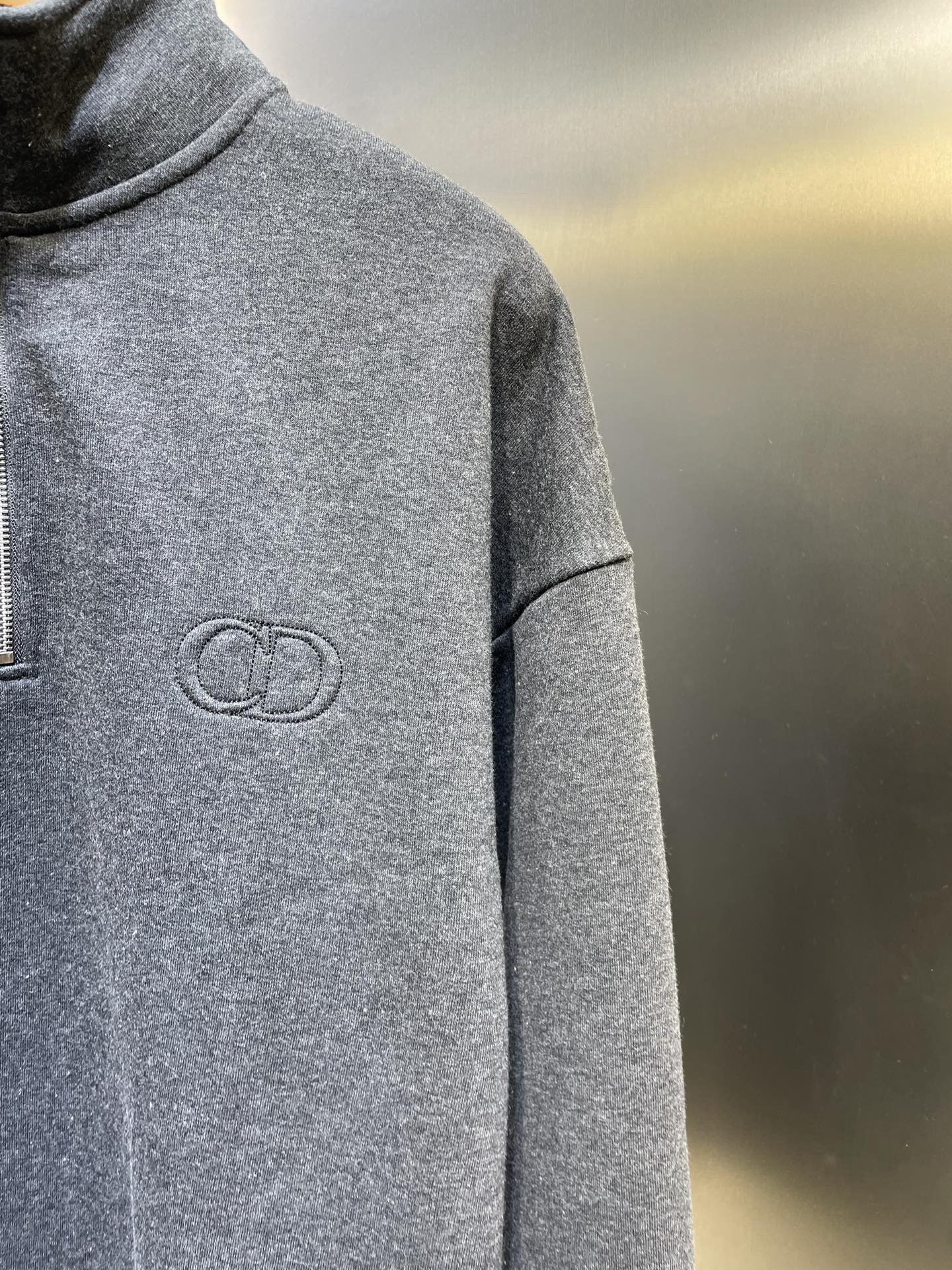 Dior Unisex Sweatshirt Size S-XL