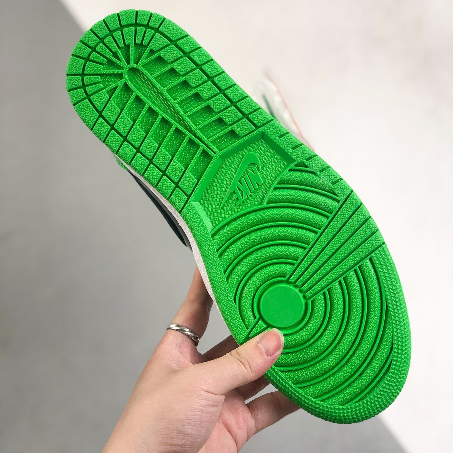 Nike Air Jordan 1 High Top Sneakers Shoes Gr. 36-46