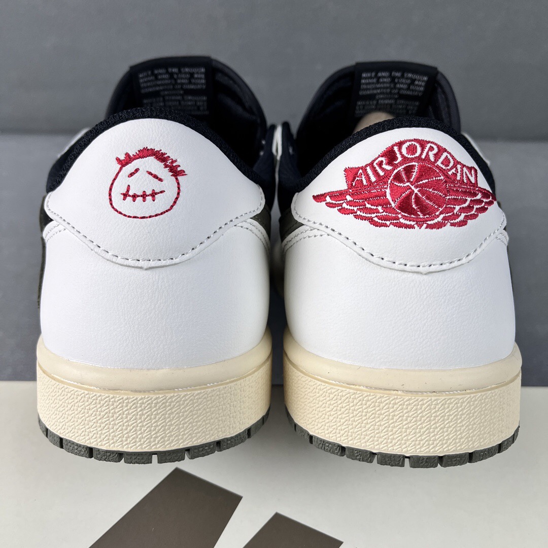 Nike Air Jordan 1 x Travis Scott Low Top Sneaker Shoes Gr. 36-46