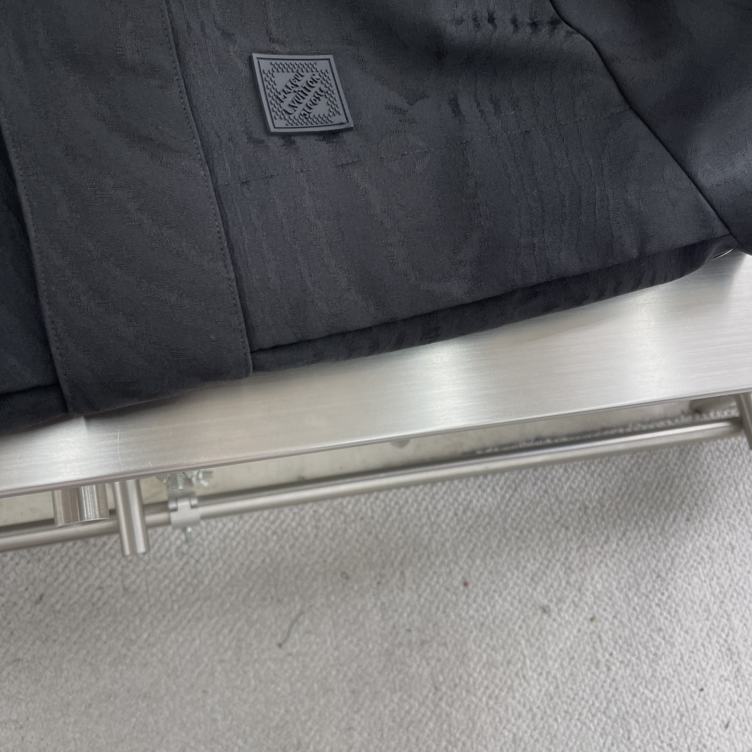 Louis Vuitton Unisex Jacket Size M-XXXL