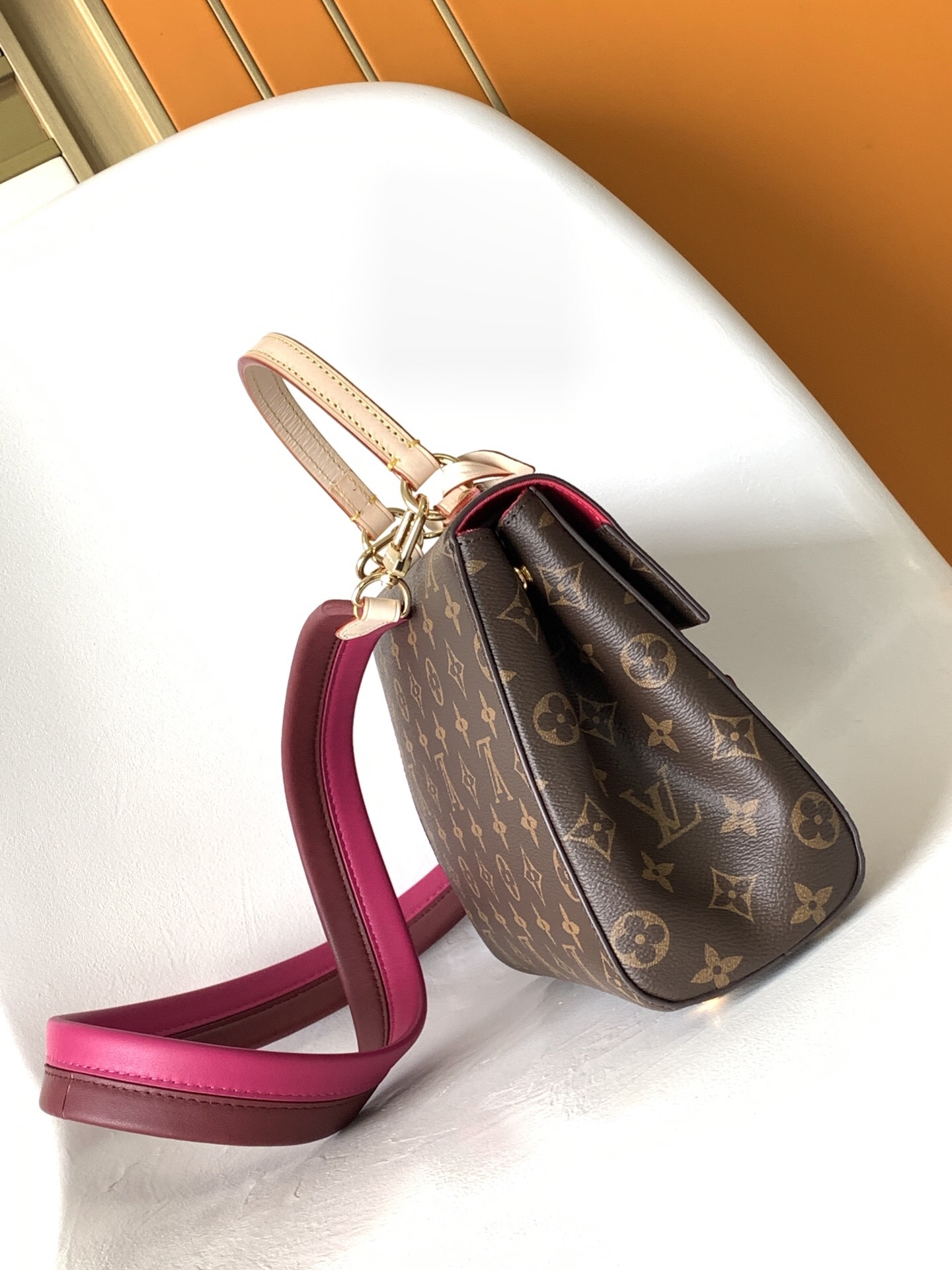 Louis Vuitton M42738 Cluny bb Women Bags Size 28*20*10cm