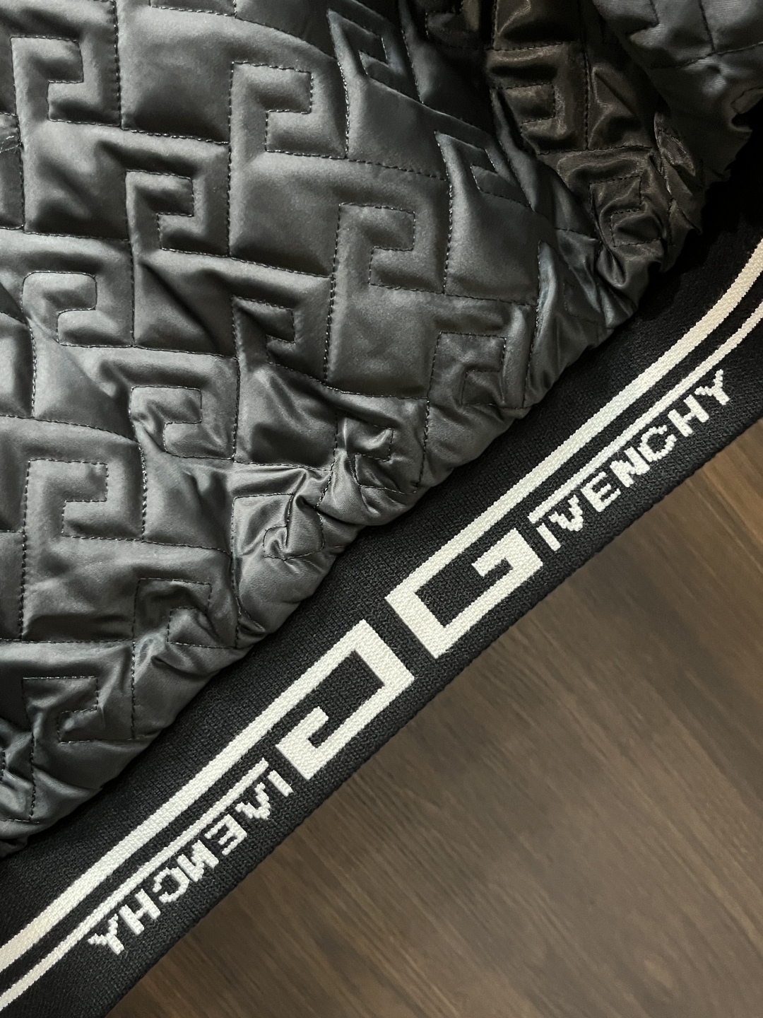 Givenchy Unisex Jacket Size M-XXXL