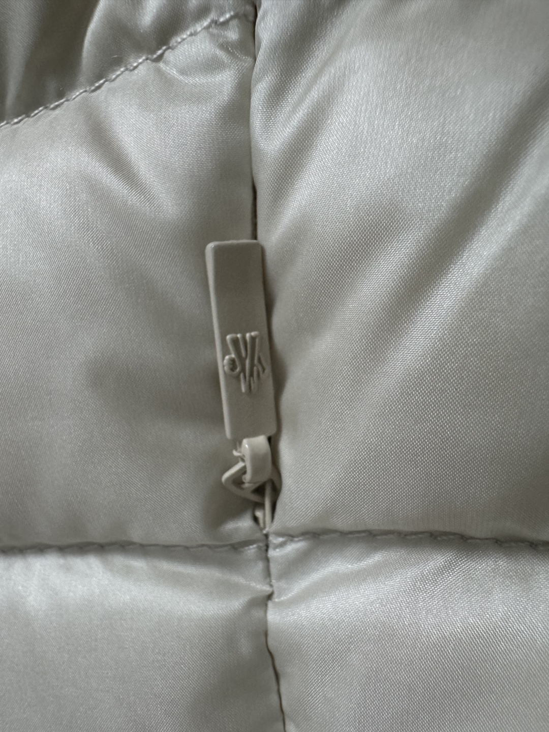 Moncler 25SS LGE Long Women Down Jacket Size 0-4