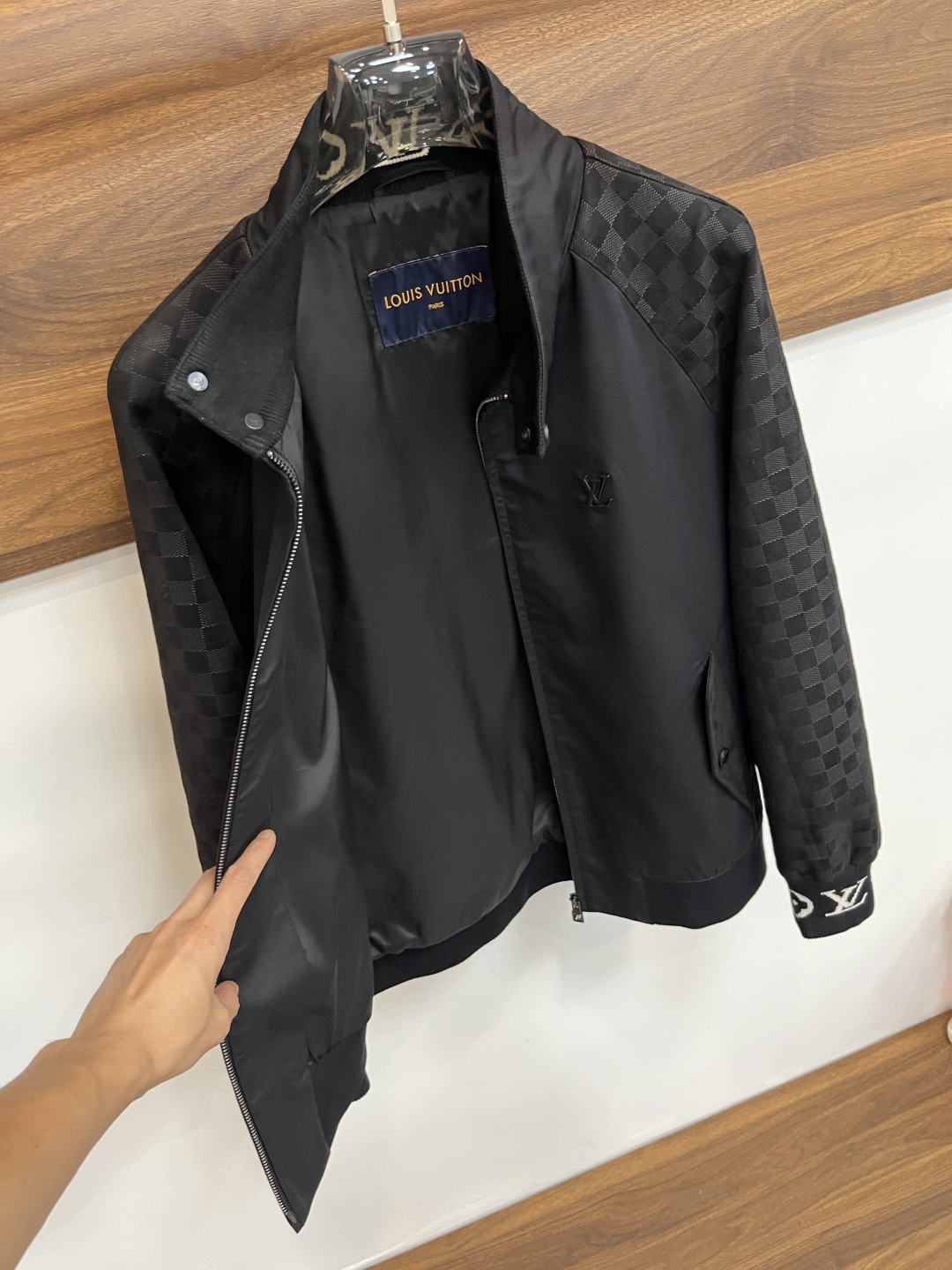 Louis Vuitton Unisex Jacket Size M-XXXL