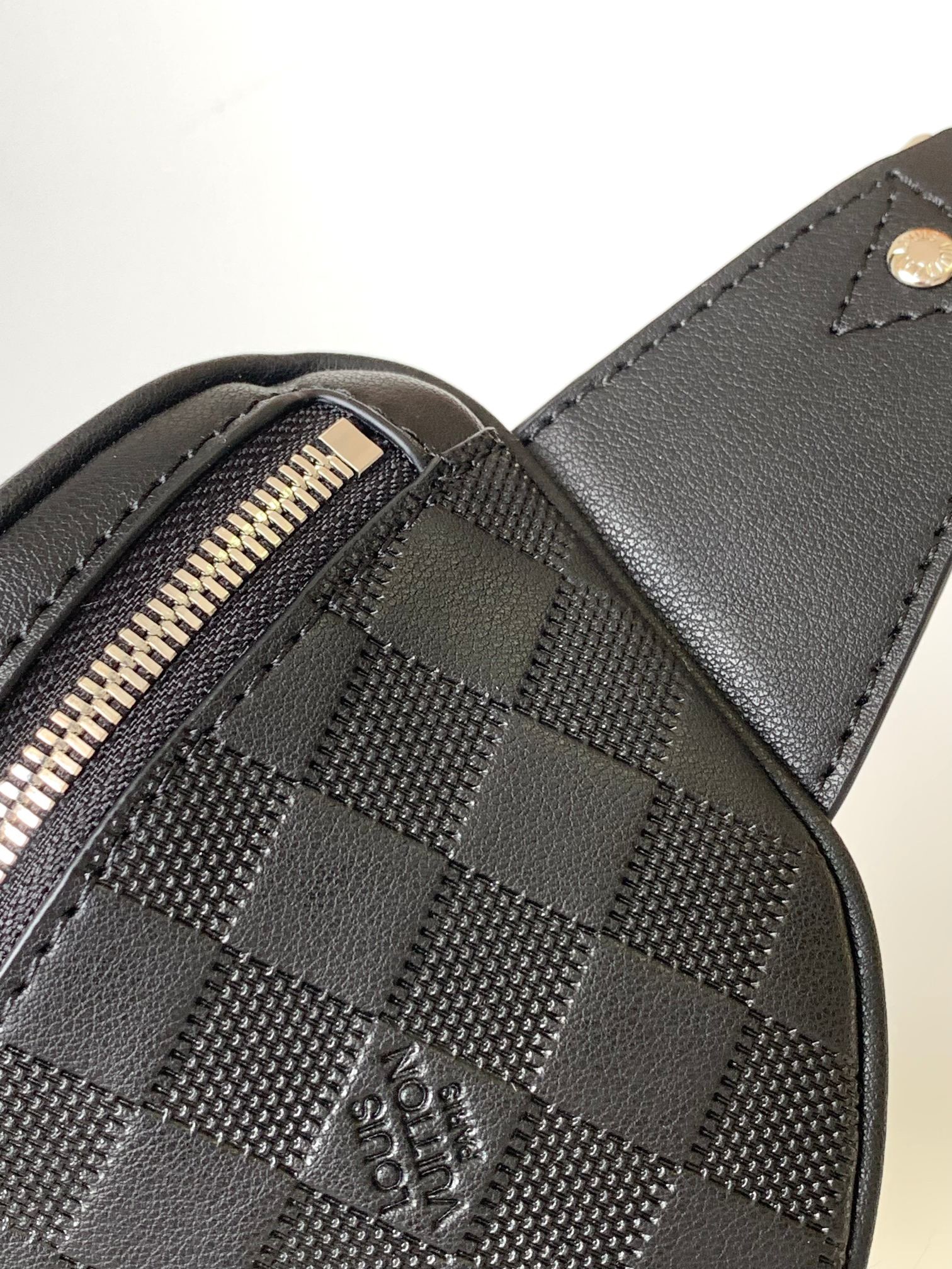 Louis Vuitton N40298 Discovery Graphite Men Bags Size 26*13*7cm