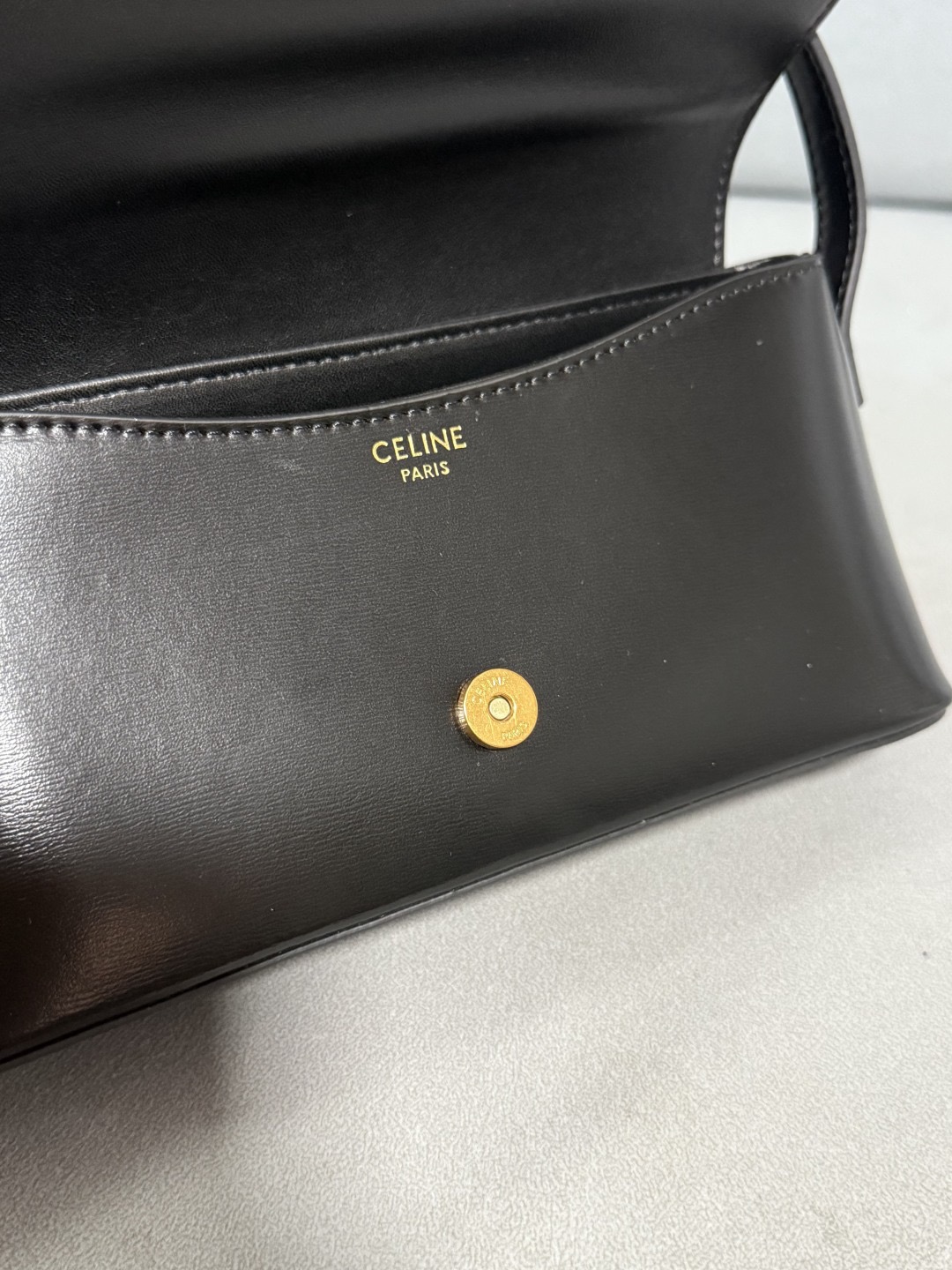 Celine 25ss Lulu Shoulder Bags Size 24*11.5*8cm
