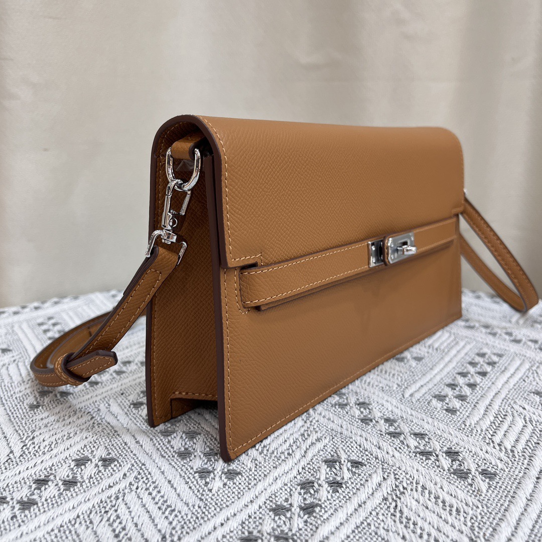 Hermes Elan Shoulder Bags Size 24cm