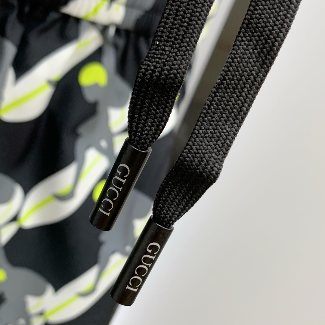 Gucci Sommeranzug Size M-XXL