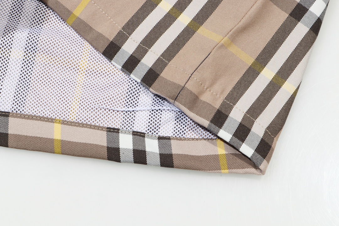 Burberry Unisex Shorts S-XL