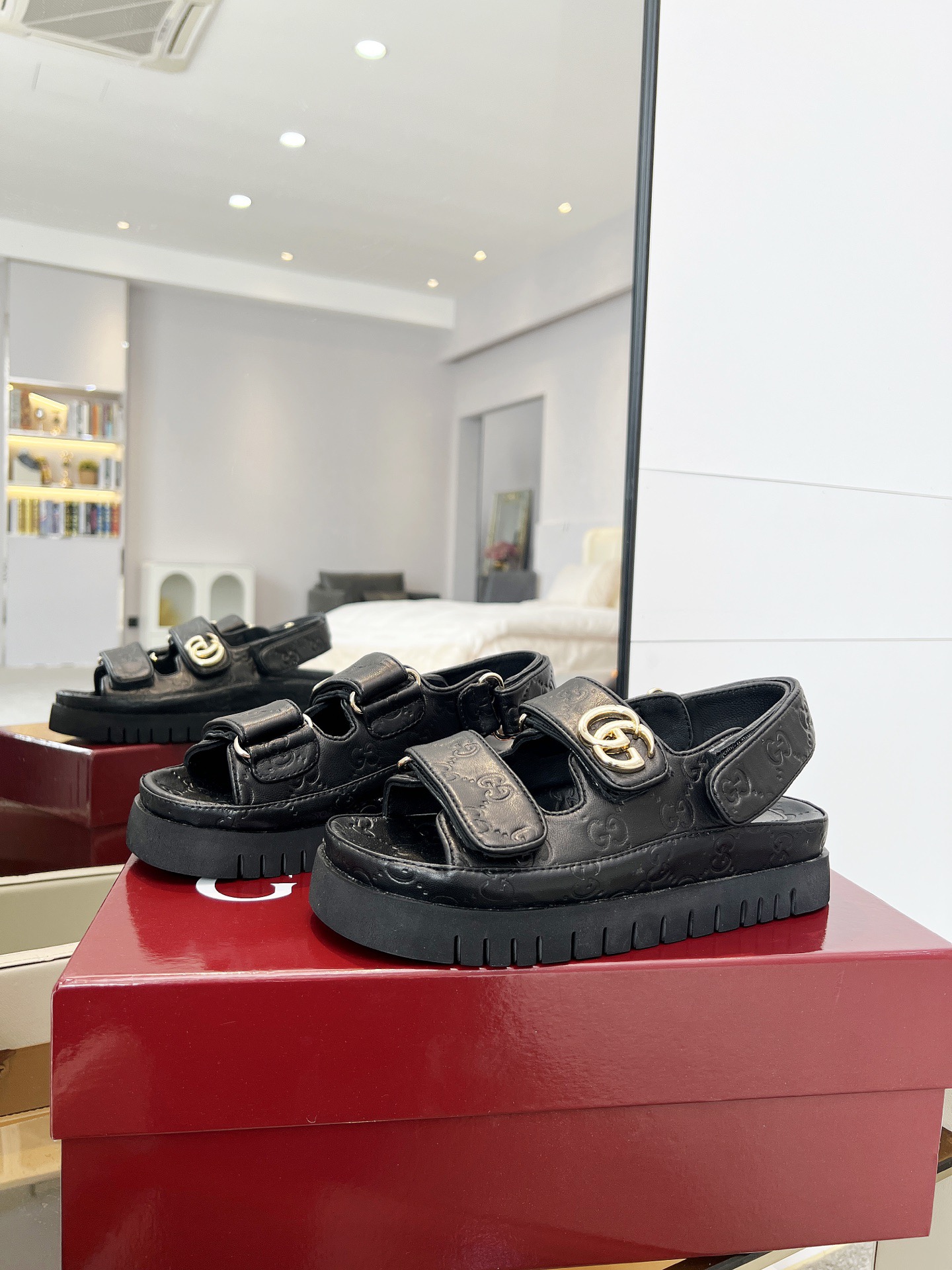 Gucci Women Thick soled Sandals Size 35-41