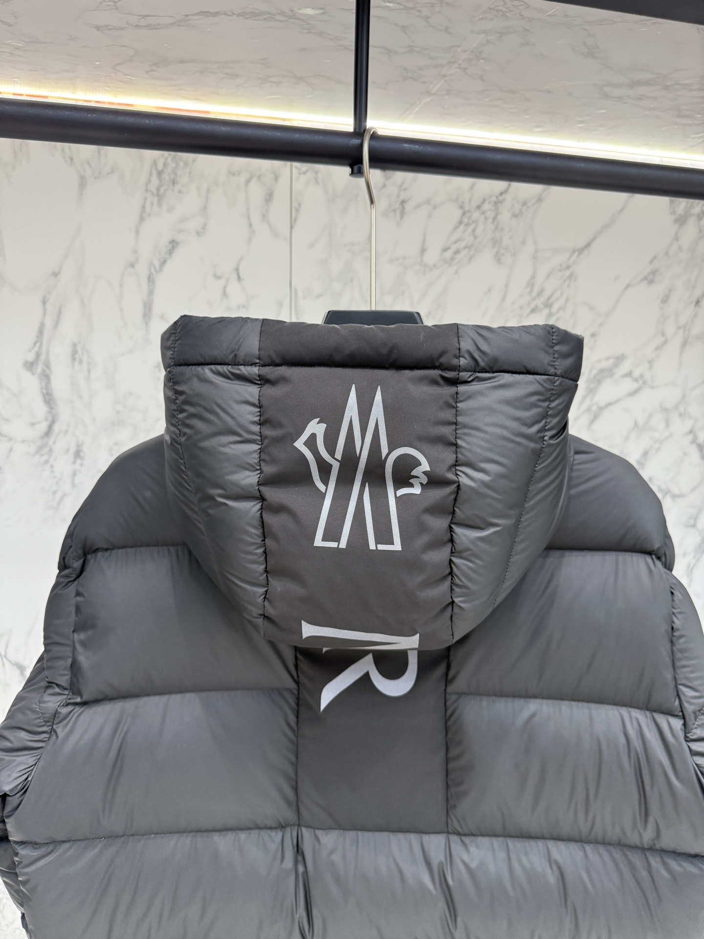 Moncler 25ss Unisex Winter Jacket Size 1-5