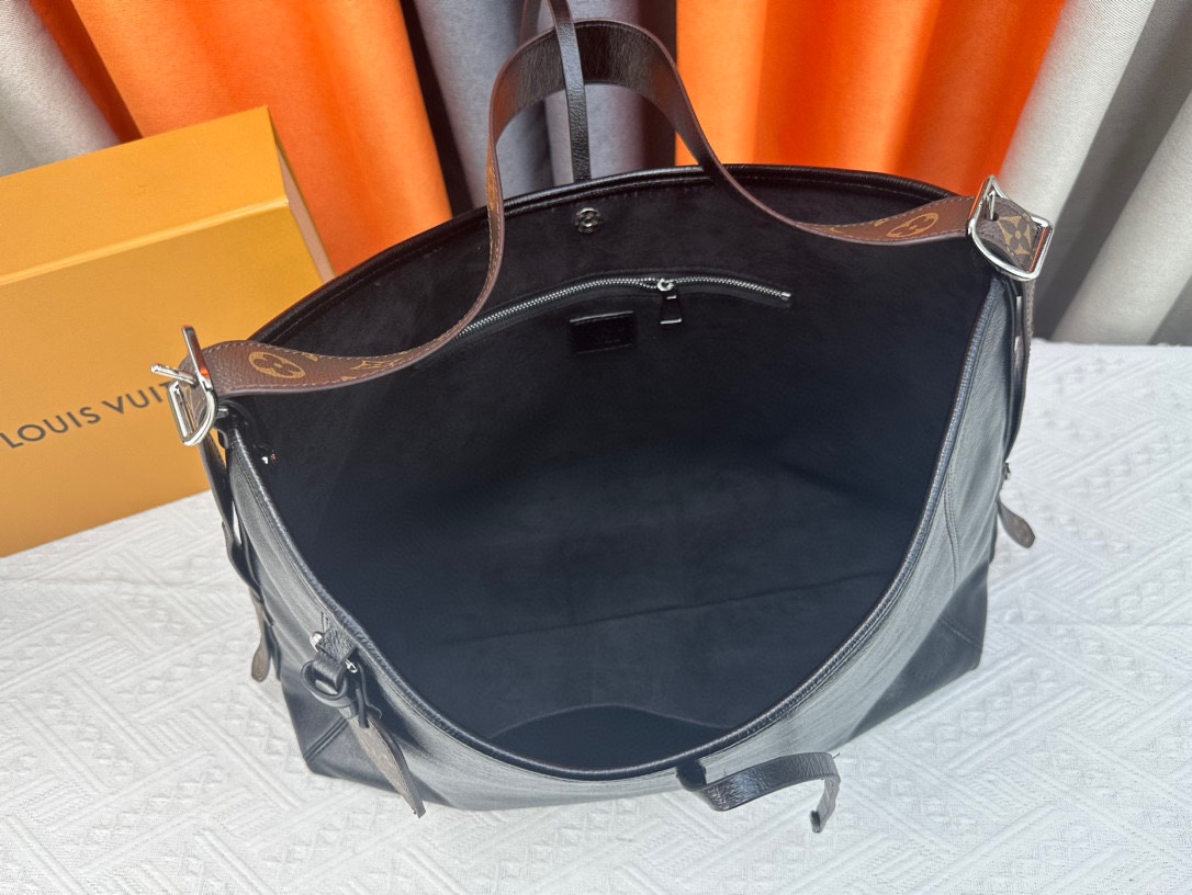 Louis Vuitton M25143 CarryAll Dark Shoulder Bags Size 39*30*15cm