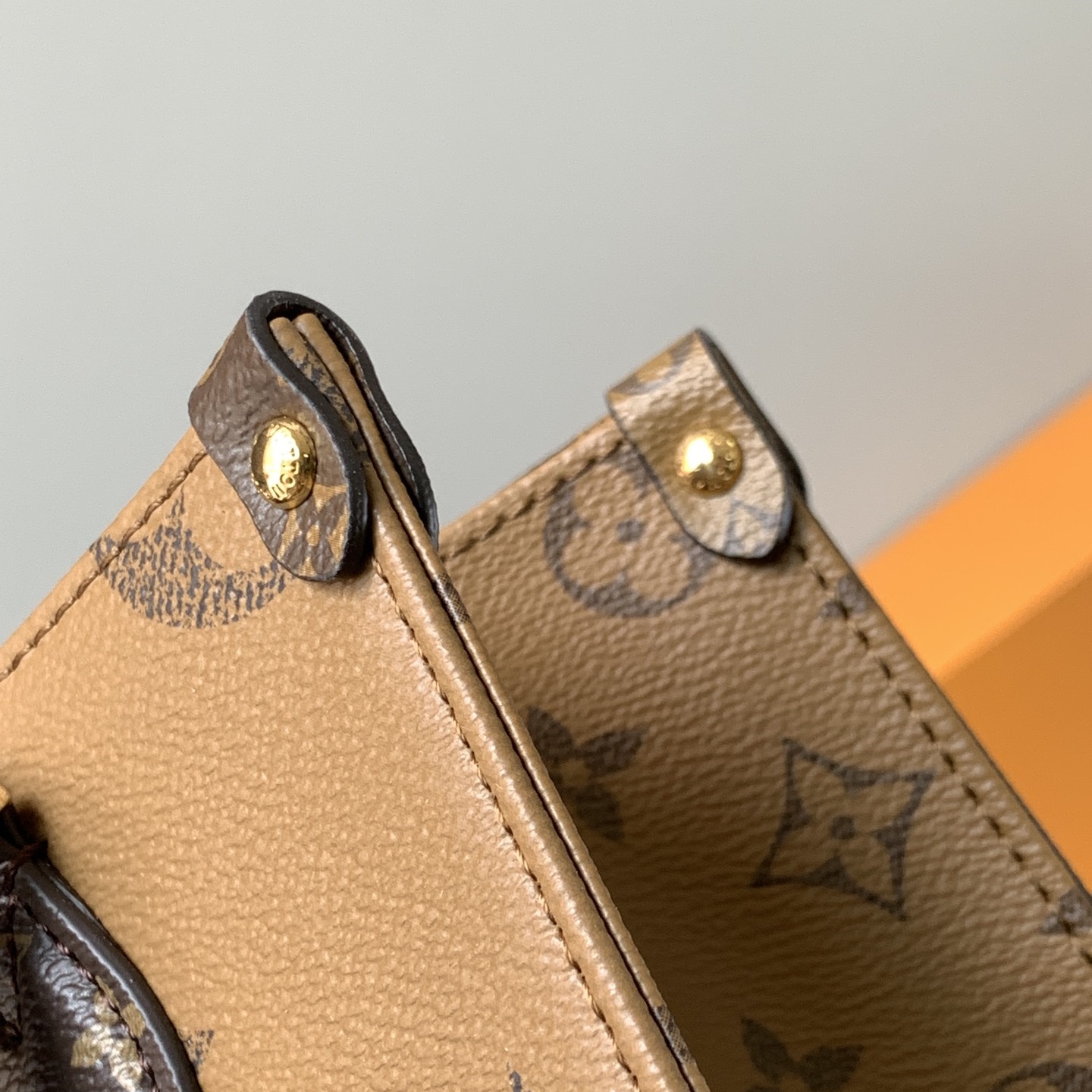 Louis Vuitton M46373 On The Go Shoulder Bags Size 25*19*11.5cm