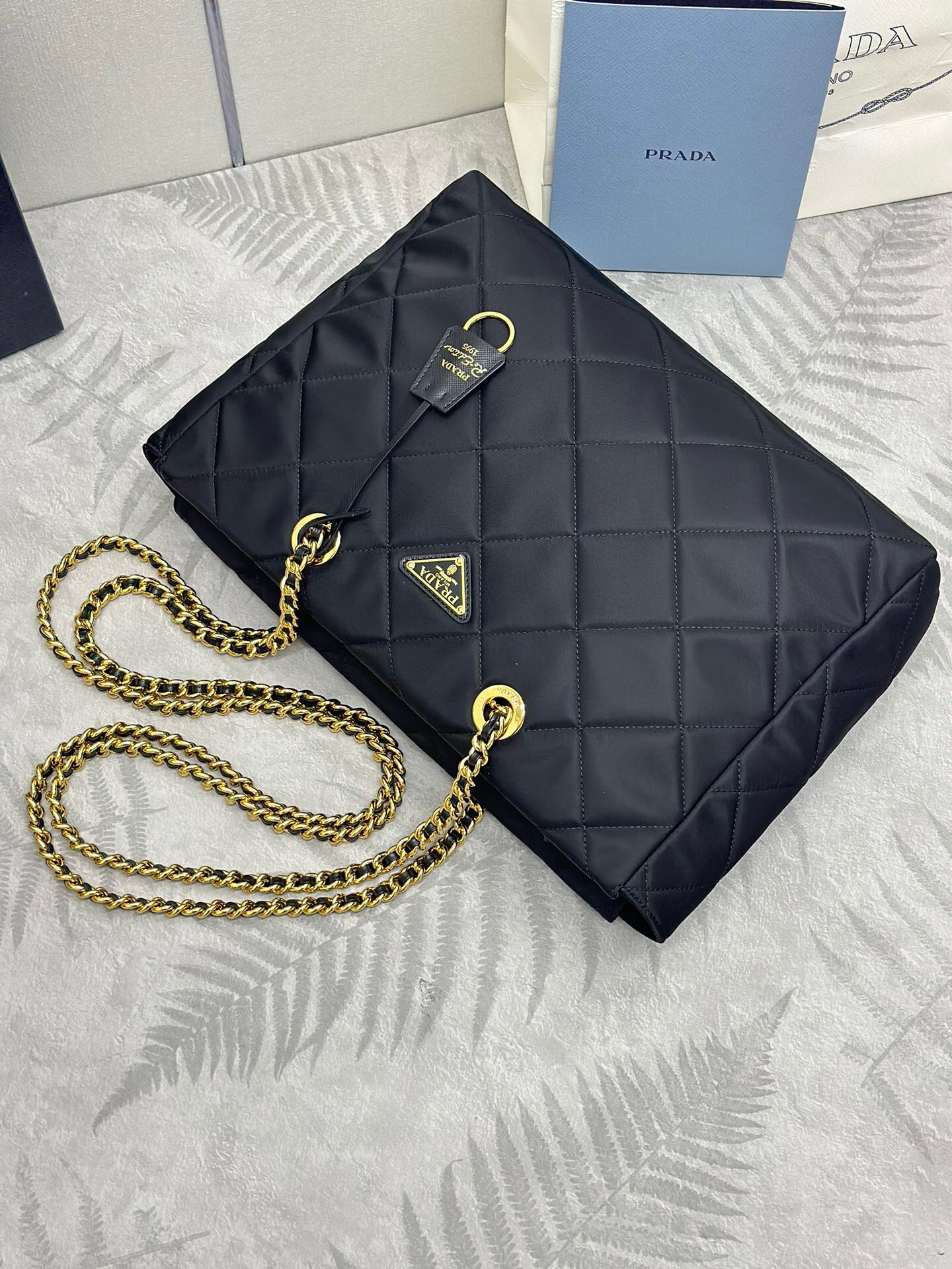 Prada 1BG467 Re-Edition 1995 Chaîne large Re-Nylon bag Size 35*25*9cm