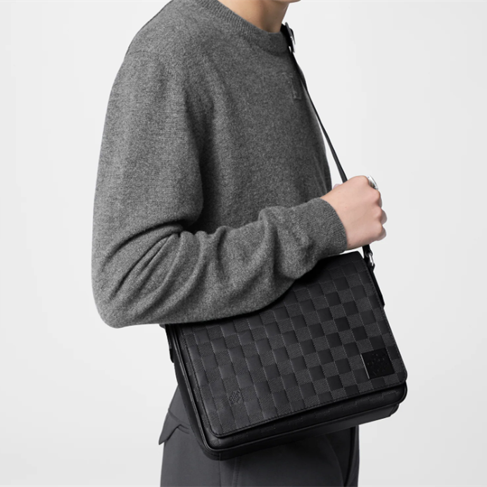 Louis Vuitton N42711 District Men Bags Size 26*20*7cm