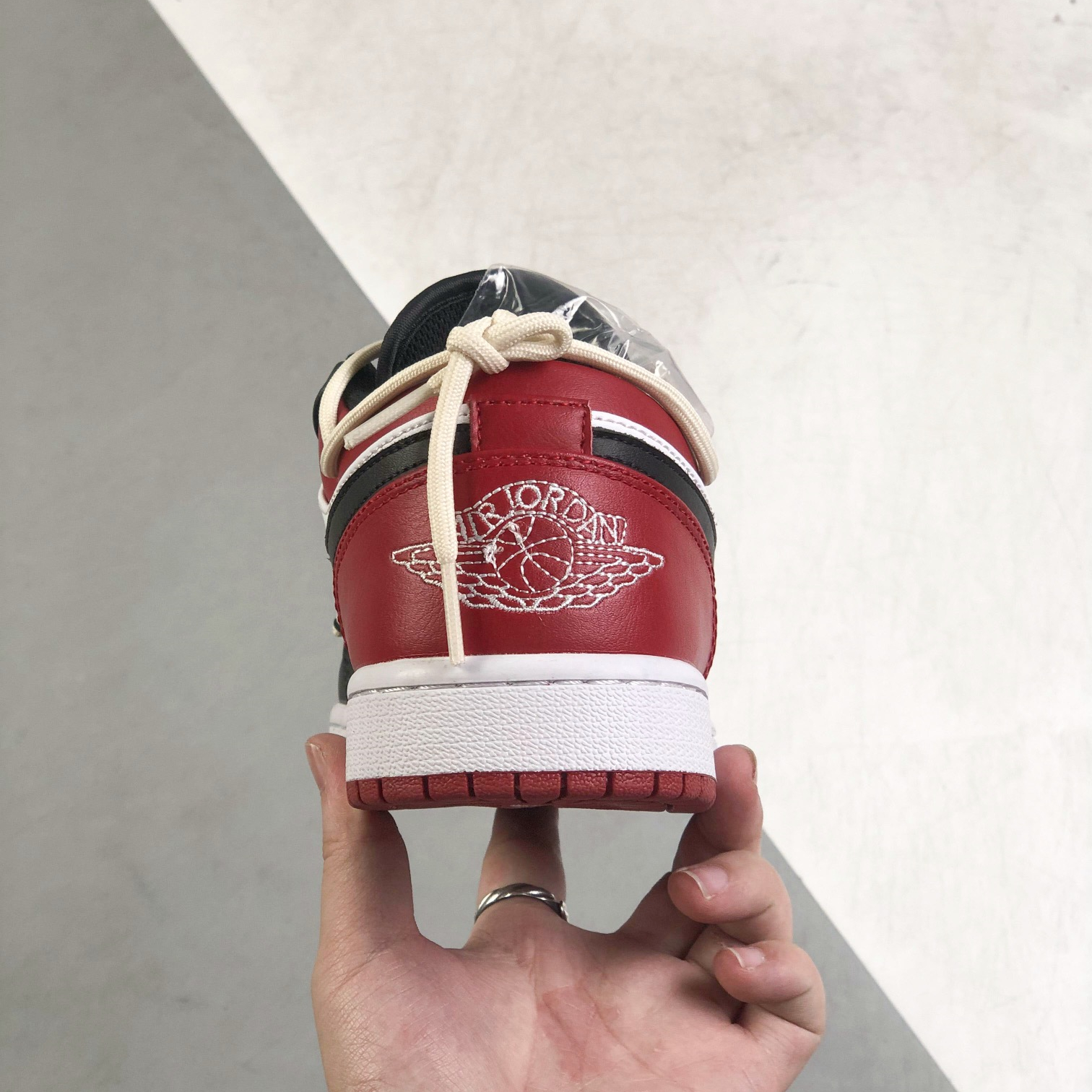 Nike Air Jordan 1 x OFF White Low Top Sneakers Shoes Gr. 36-46