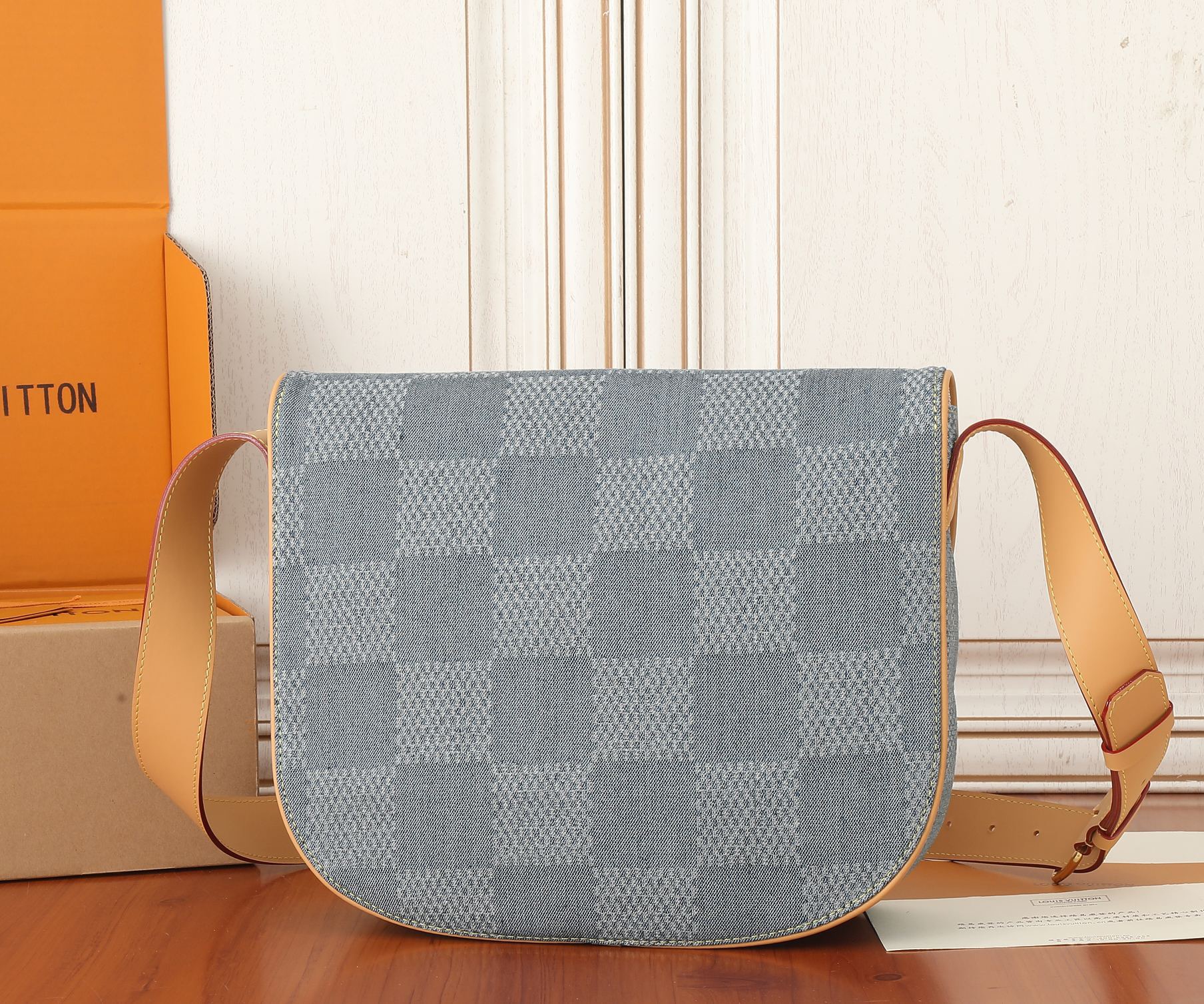 Louis Vuitton N40743 Montsouris Messenger MM Shoulder Bags Size 35*29*12cm