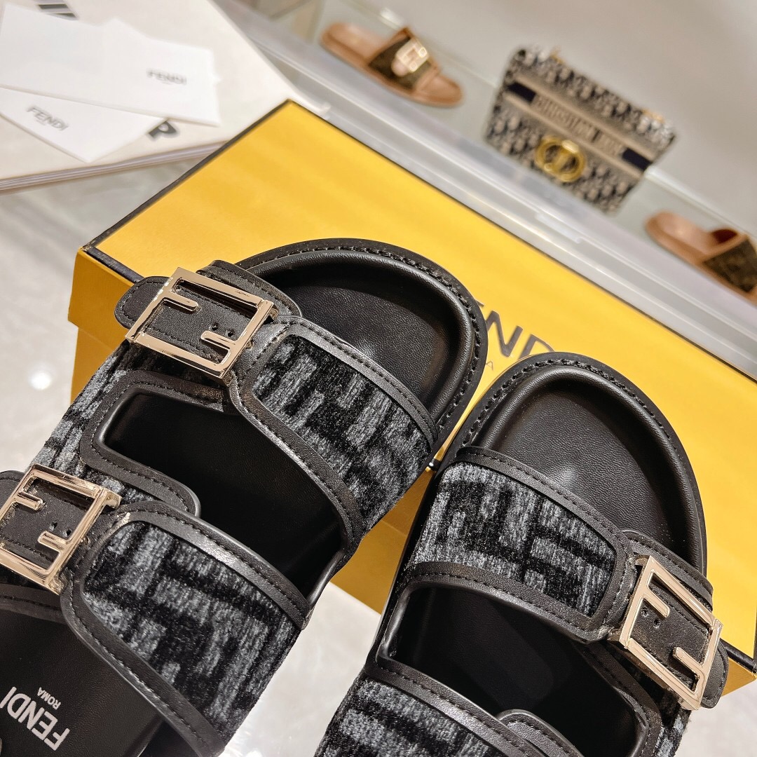 Fendi Slippers Size 36-45